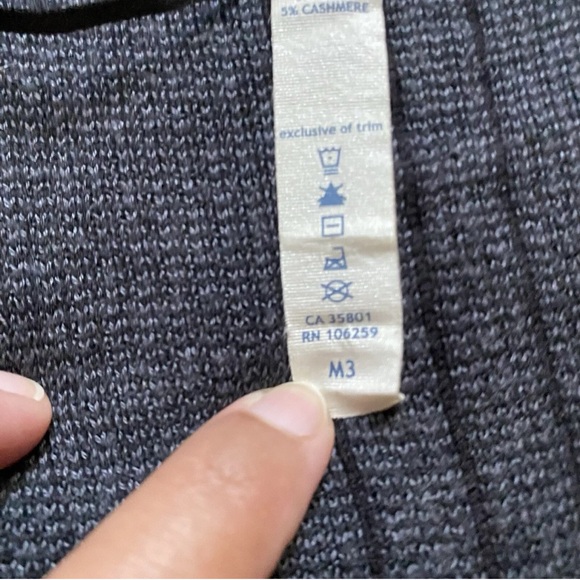 Lululemon 8 Transformation Cardigan Black Gray Reversible Pocket Open Front, I - Picture 5 of 7